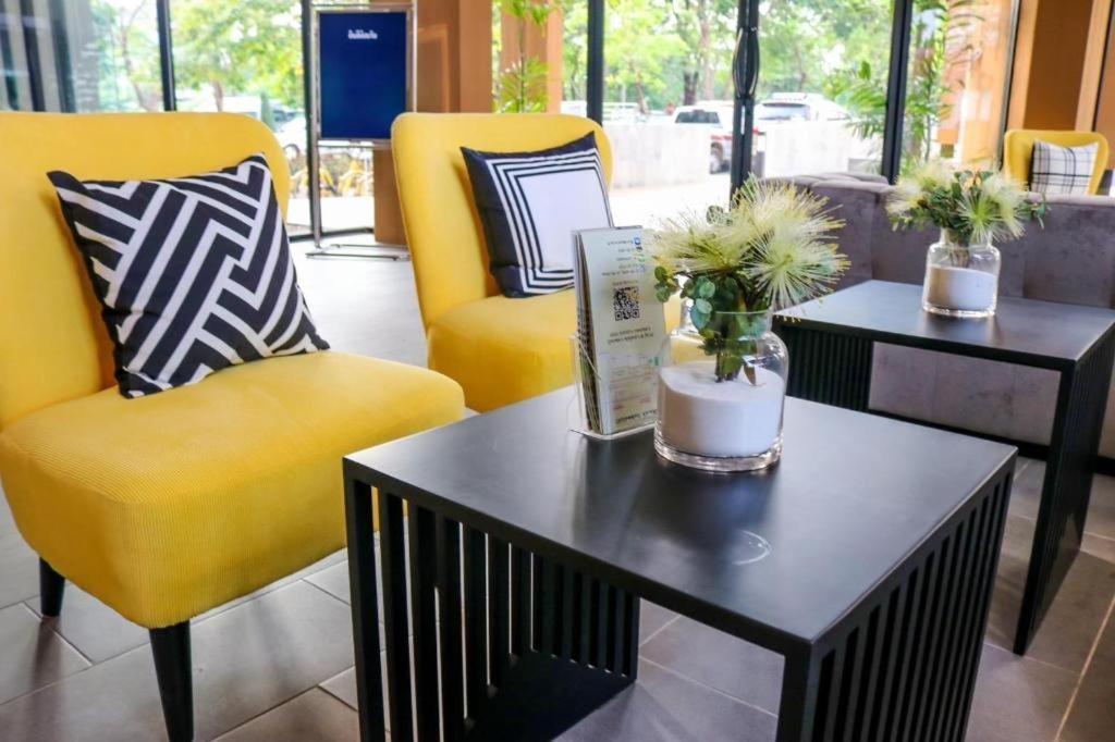 Dluxx Thammasat Hotel Pathum Thani Buitenkant foto