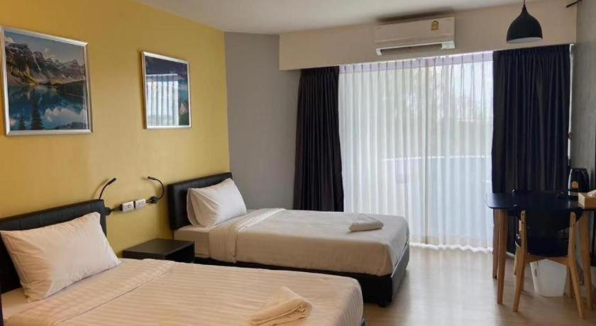 Dluxx Thammasat Hotel Pathum Thani Buitenkant foto